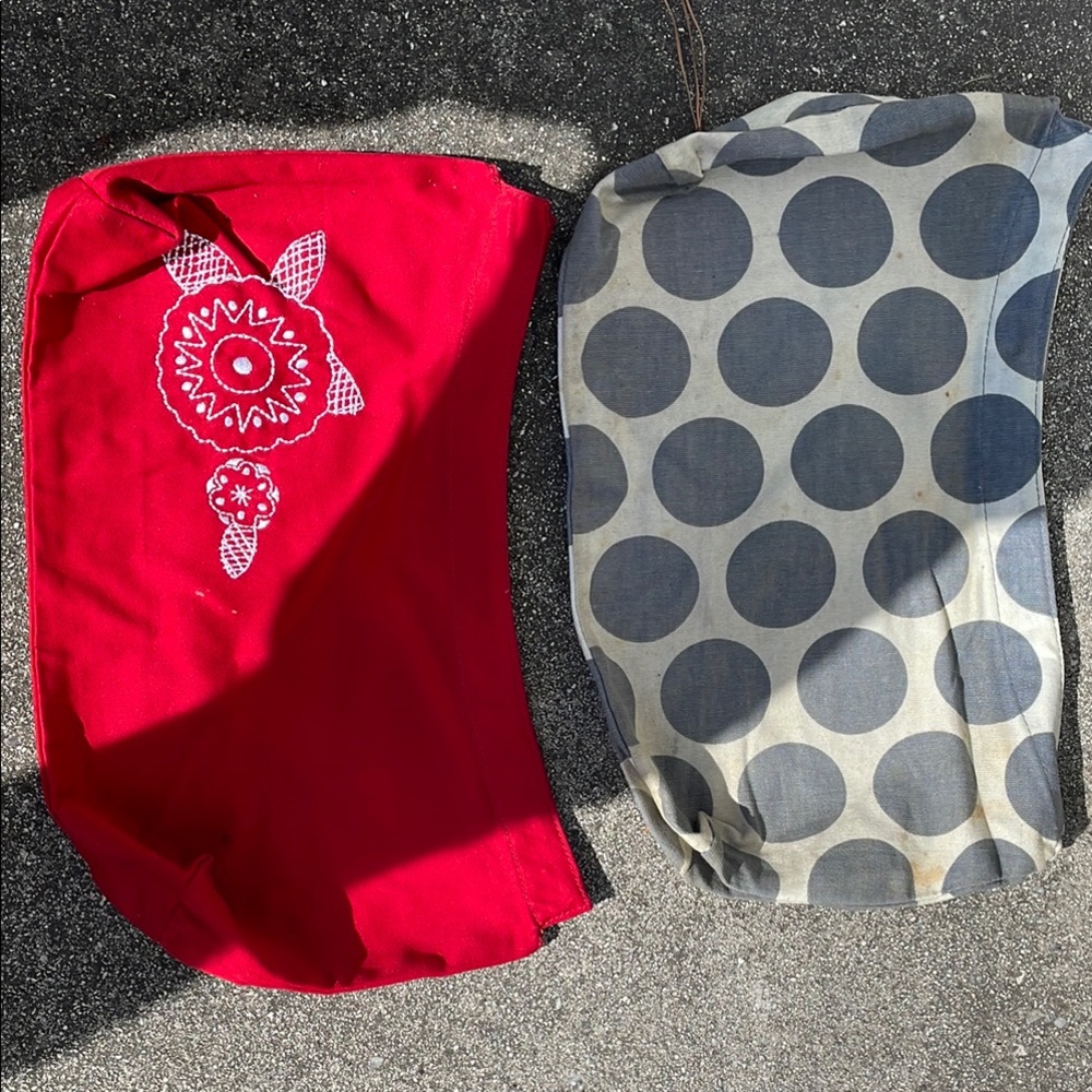 Thirty-One purses, lunch coolers, and bags.